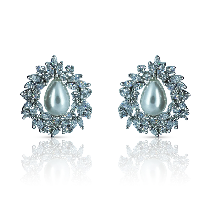 Rain drop Pearl and crystal Earrings.